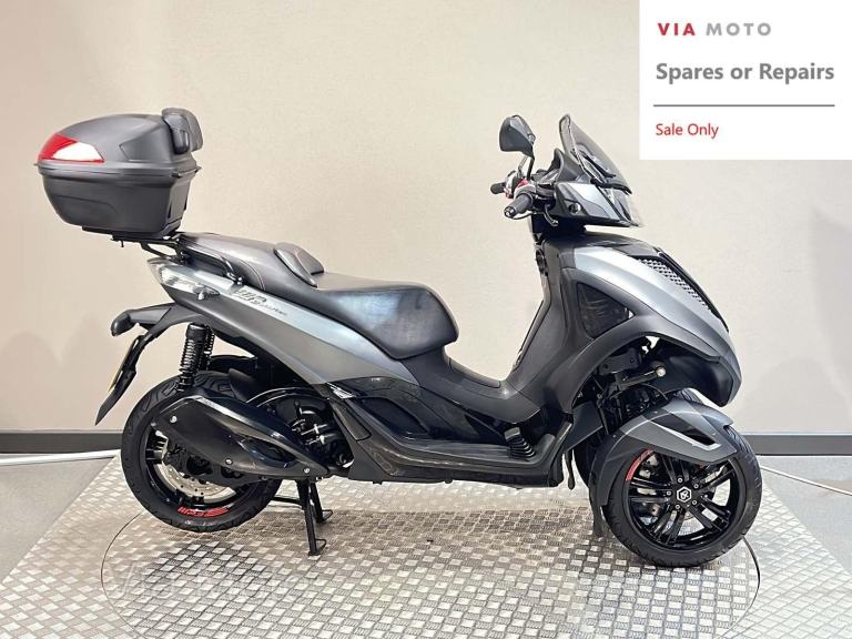 PIAGGIO MP3 300 YOURBAN SPORT LT - 2016 - 16751 miles