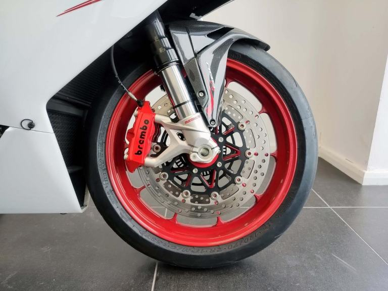 2015 MV Agusta F4 1000 White 1,135 Miles | £256 Dep & £256 pcm 7.9% APR