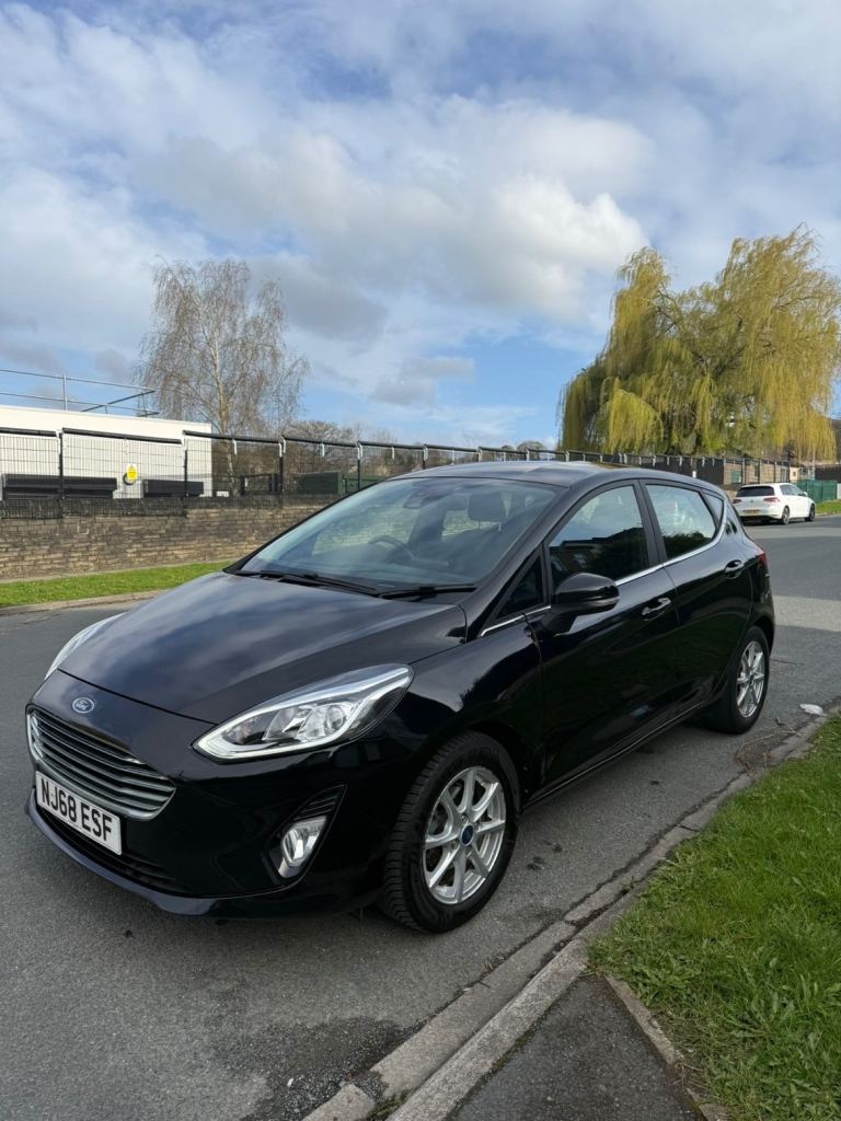 Ford, FIESTA, Hatchback, 2018, Manual, 1084 (cc), 5 doors