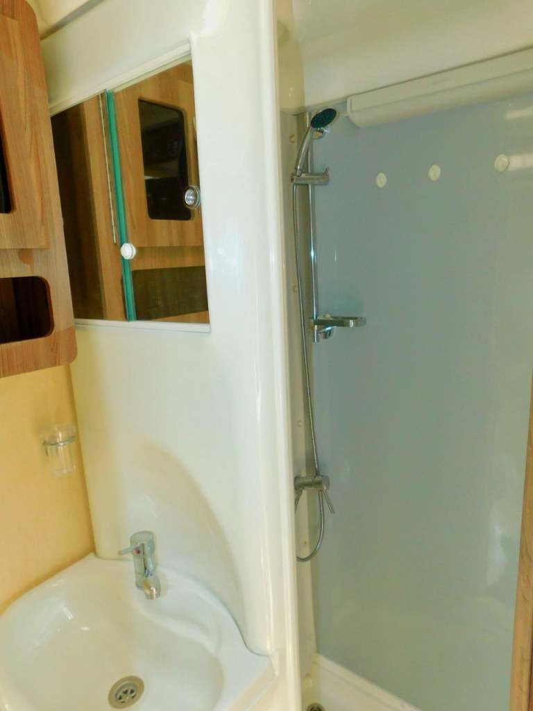 Auto-Sleeper Broadway Peugeot 2.0L Luxury 2 Berth Motorhome for sale