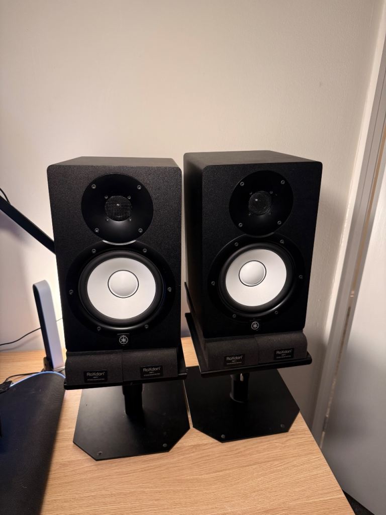 Yamaha HS7 Pair - Full Setup 