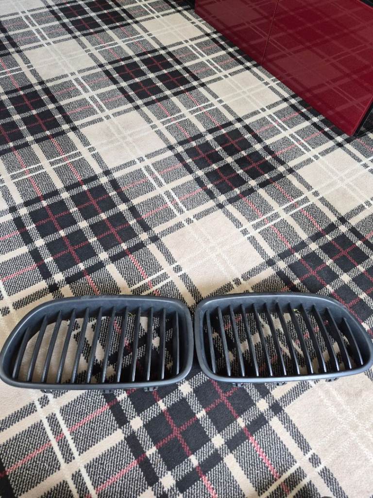 2013 BMW 520D Saloon kidney grille x2
