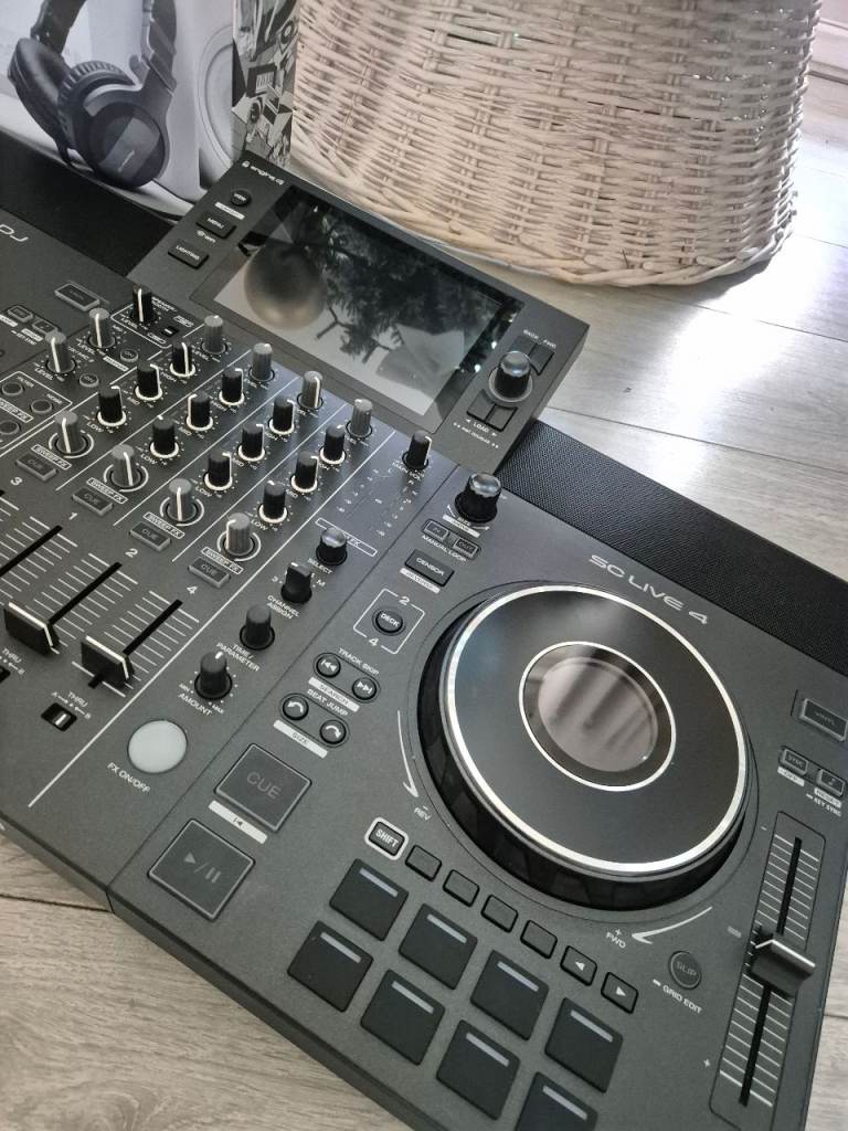 Denon DJ SC Live 4