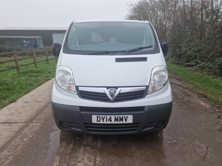2014 Vauxhall Vivaro 6 Seat Crew Cab  Drives Perfect  11m MOT  Clean Bodywork