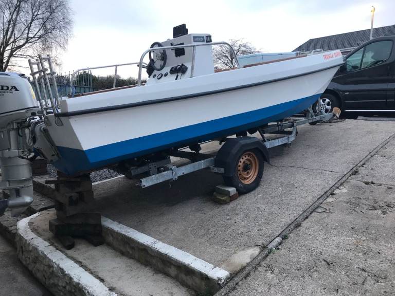 BOAT PILOT 520 30HP HONDA FOUR STROKE