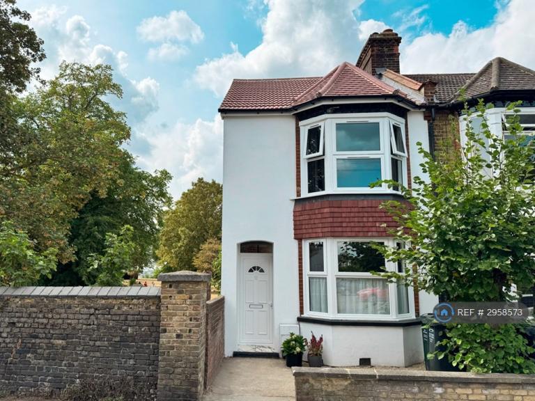 3 bedroom house in Great Queen St, Dartford, DA1 (3 bed) (#2958573)