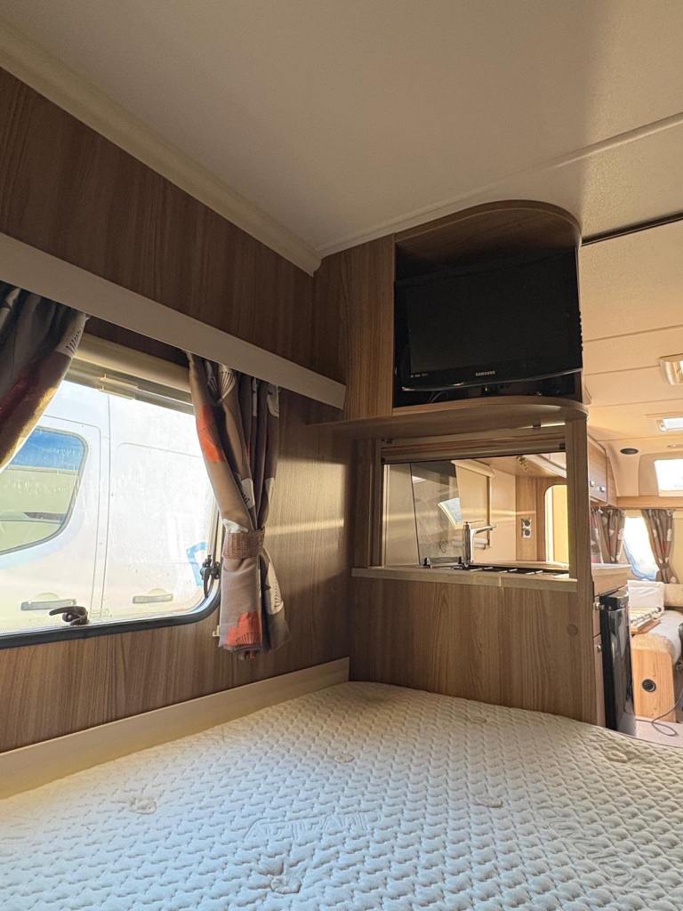 Swift ace prestige 2016 6 berth 