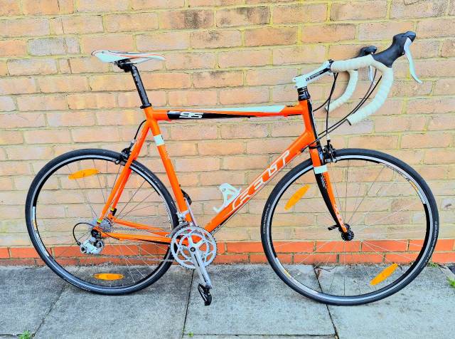 FELT F95 ELITE SHIMANO SORA GROUPSET ALLOY CARBON FIBRE ROAD BIKE
