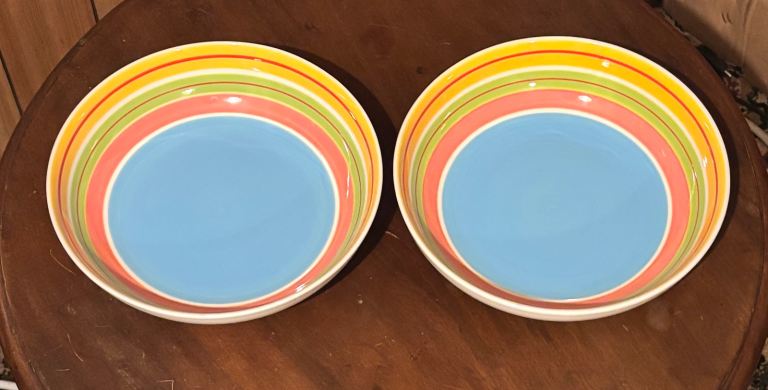 2 x Whittard of Chelsea multi-coloured pasta / salad bowls