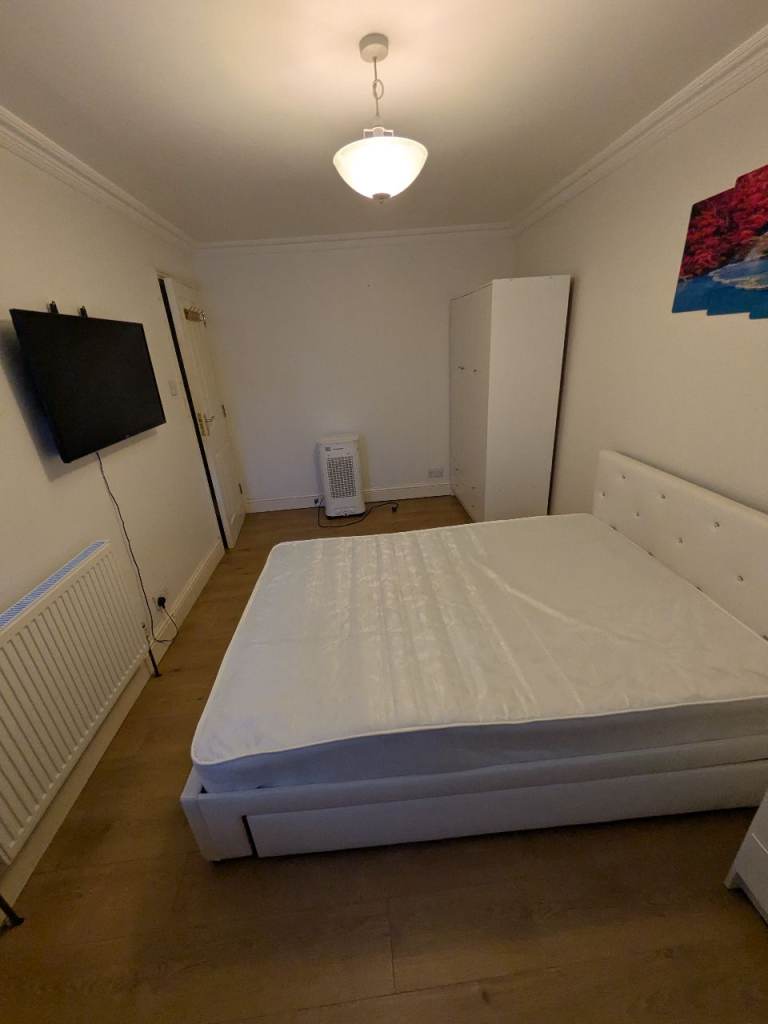 Double bedroom for rent