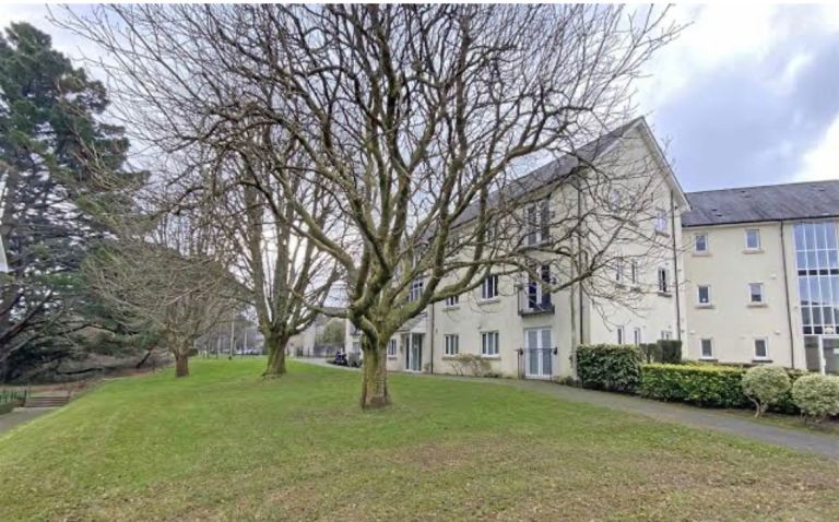 2 bed gff for exchange for 2/3 bed house  