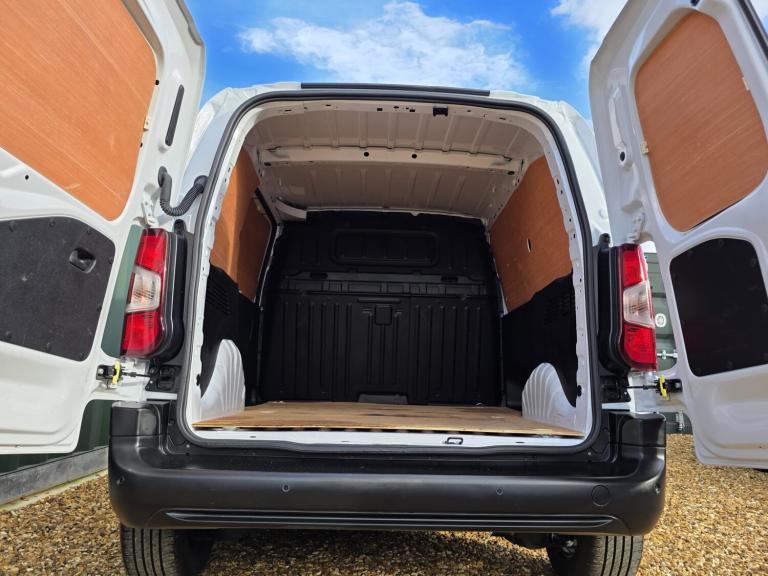 2024 Vauxhall Combo 1.5 Turbo D 100ps Prime L1 H1 Van * PLUS VAT *  PANEL VAN Diesel Manual