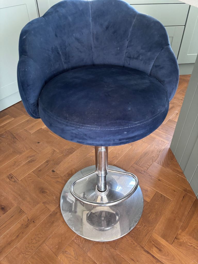 Next navy scallop swivel bar stools