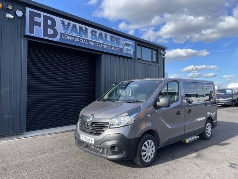 2019 Renault Trafic 1.6 DCI SL27 BUSINESS 5 SEAT BUS SWB EURO 6 NO VAT Combi Van Diesel Manual