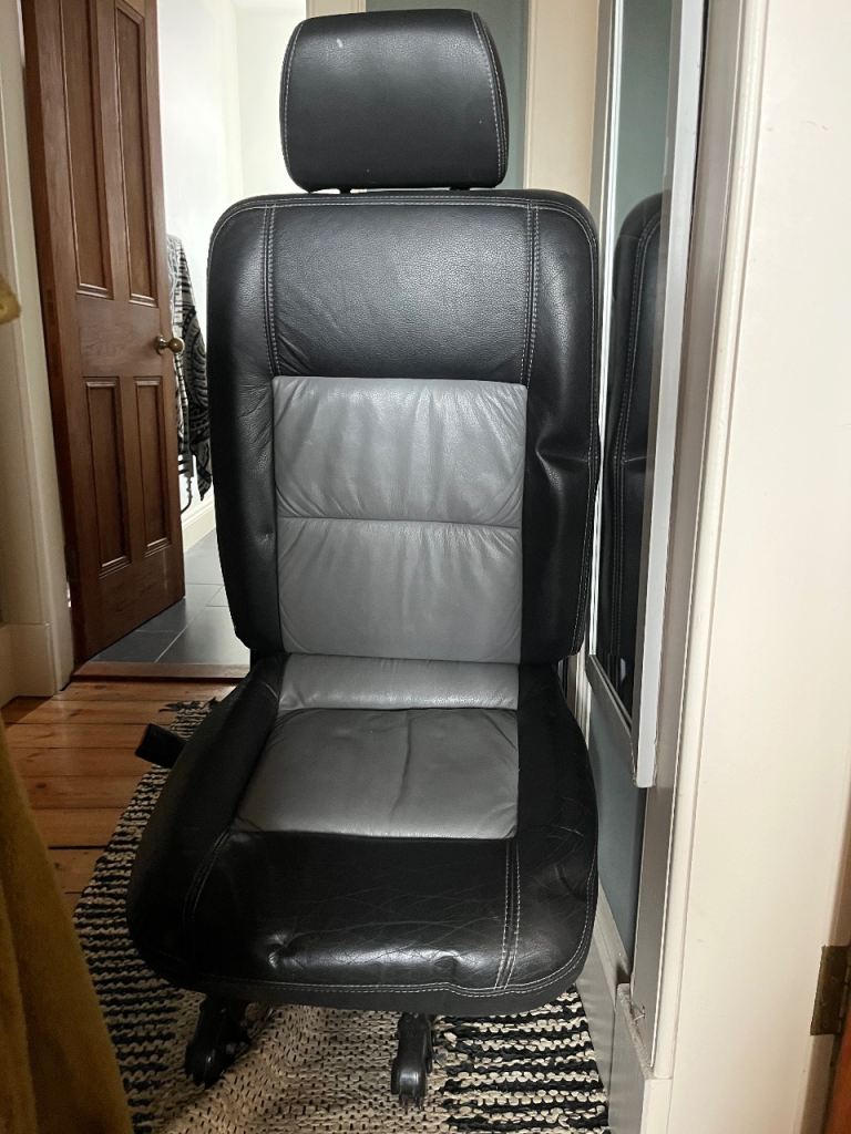 Left passenger seat from VW T5 / T35 2007