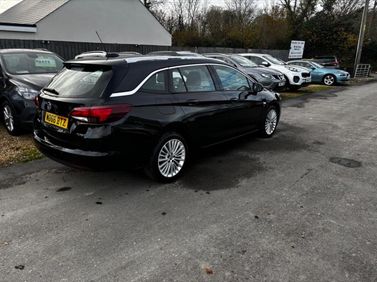 2017 Vauxhall Astra 1.4T 16V 150 Elite 5dr ESTATE PETROL Manual