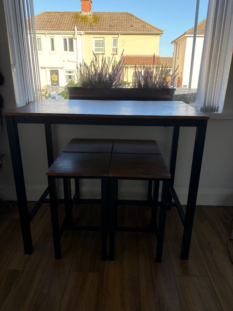 Bar Table and 4 Stools – Wood and Metal, Good Condition