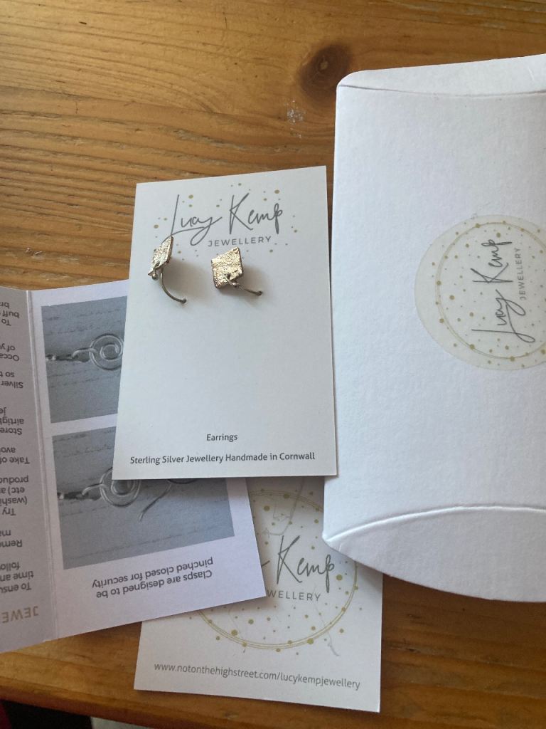 Earrings unused 