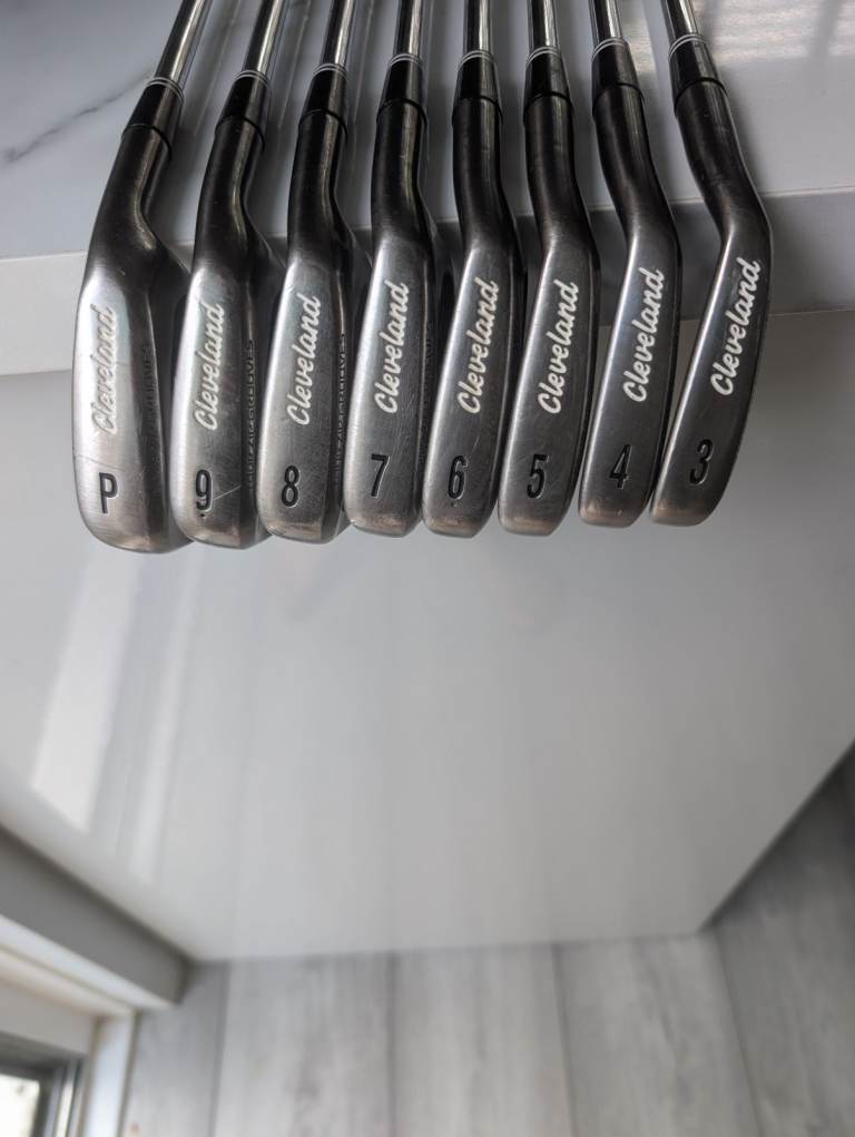 Cleveland cg7 irons 3-pw 