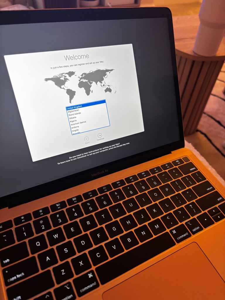 Apple MacBook Air 2020 – Rose Gold, Good Condition