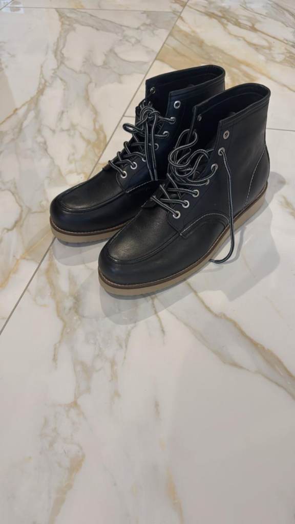 Mens leather boots
