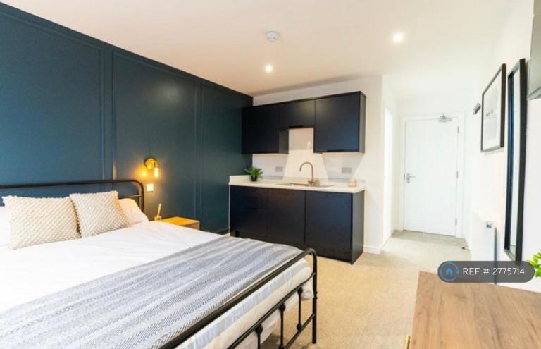 1 bedroom in Gladys Avenue, Portsmouth, PO2 (#2775714)