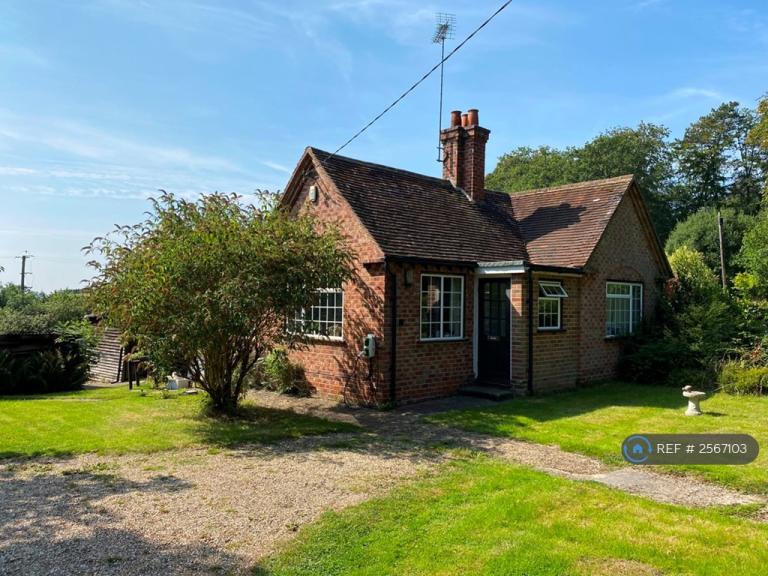 2 bedroom house in Dell Road, Finchampstead, Wokingham, RG40 (2 bed) (#2567103)