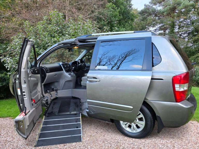 2011 Kia Sedona 2.2 Auto 6 Seat Side Entry Passenger Upfront Wheelchair Accessible Vehicle  Wheel...