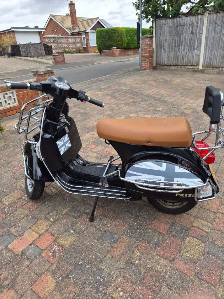 Piaggio, VESPA, 2006, 124 (cc)