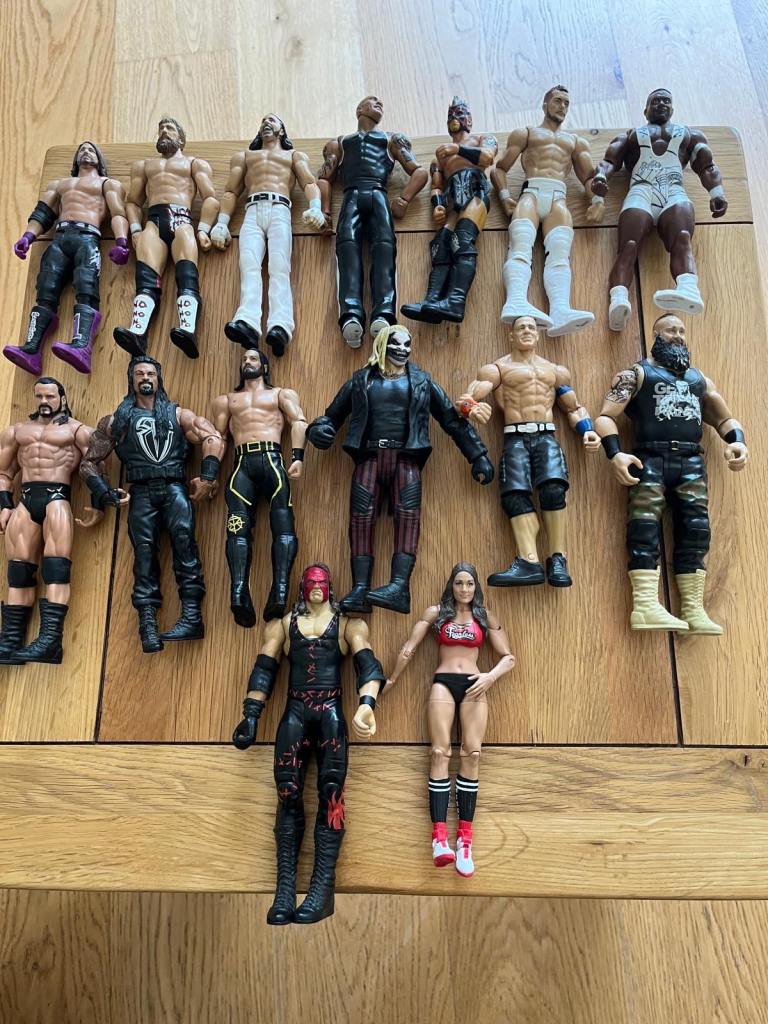 Large Collection of WWE Wrestling Action Figures – Good Condition
