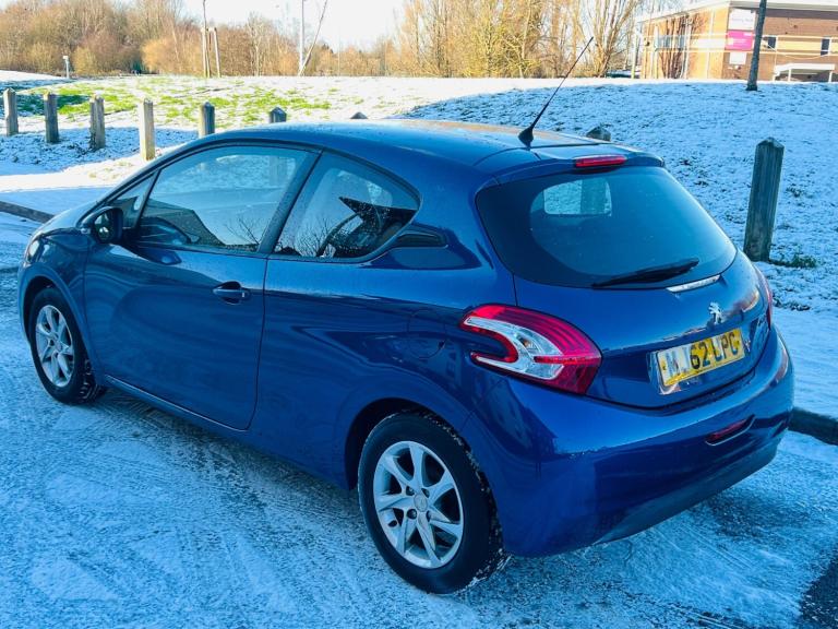 2012 Peugeot 208 1.2 VTi Active 3dr HATCHBACK Petrol Manual