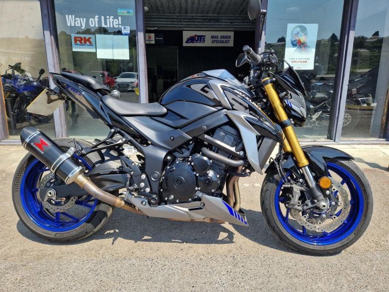 SUZUKI GSX-S750 STUNNING LOW MILEAGE 