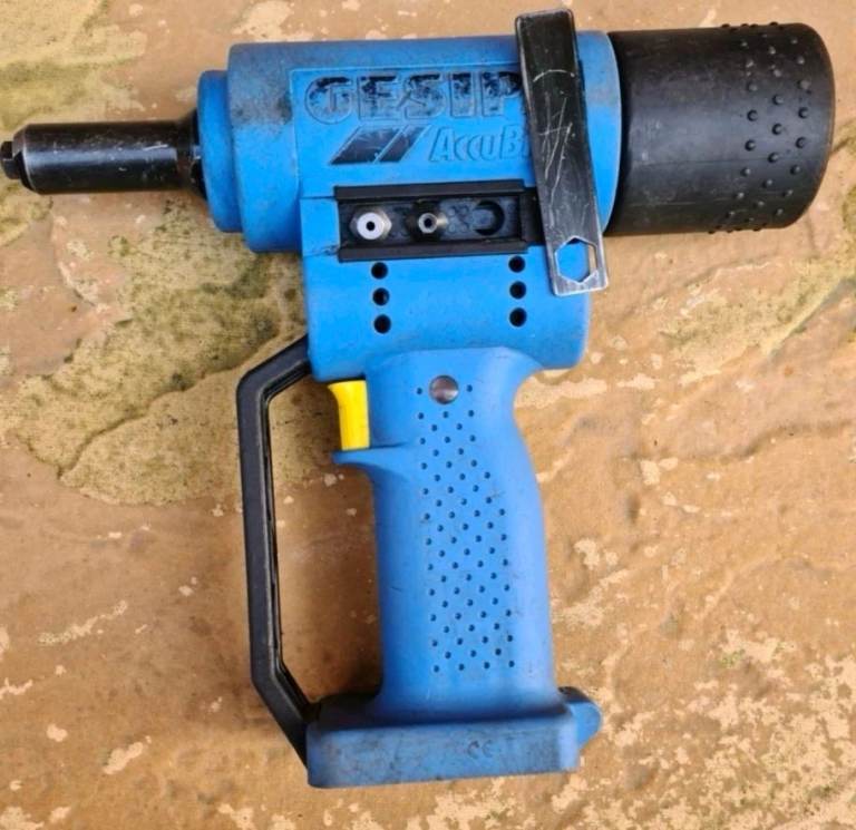 GESIPA AccuBird Cordless Riveter – Blue, Fair Condition