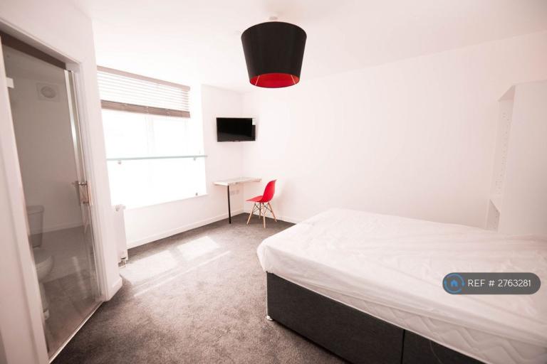 1 bedroom in St Helens Avenue, Swansea, SA1 (#2763281)