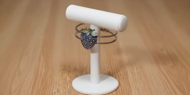 Swarovski Style Purple Crystal Strawberry Bangle Bracelet Silver Tone Bling