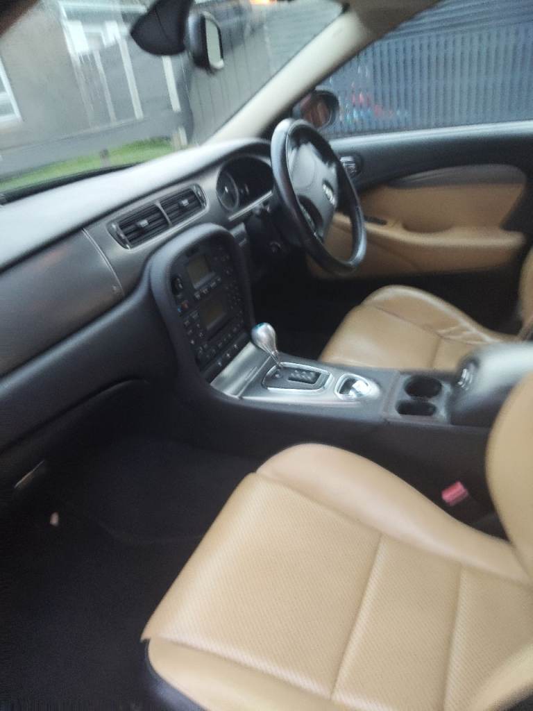 Stunning luxury vehicle 