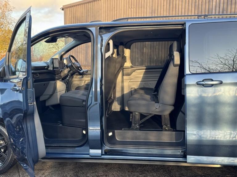 2024 Ford Transit Custom 2.0 EcoBlue 136ps H1 Double Cab Van Limited PANEL VAN DIESEL Manual