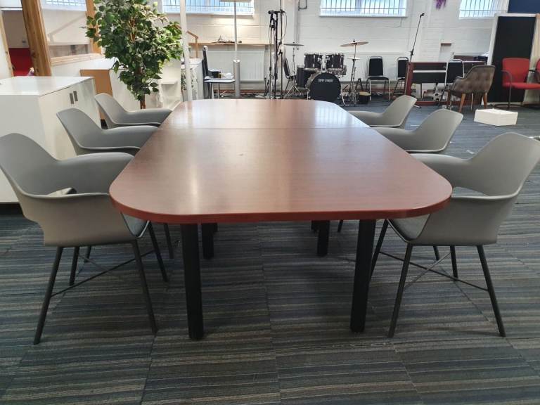240cm x120cm Used Cherry Walnut Wood finish Large 8 seater dining/boardroom table