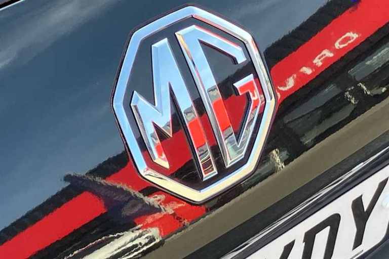 2025 MG MG4 49kWh SE Hatchback 5dr Electric Auto (170 ps) Hatchback Electric Automatic