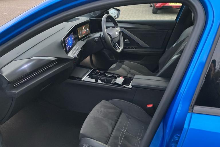  Vauxhall Astra Sports 1.2 Turbo Ultimate Sports Tourer 5dr Petrol Auto Euro 6