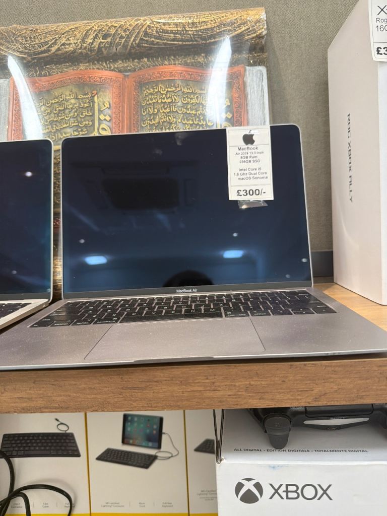 Apple MacBook Air – Good Condition, Space Grey