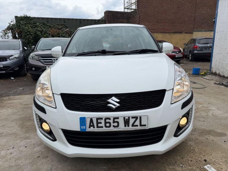 2015 SUZUKI SWIFT 1.2 petrol 5 doors Ulez free / focus