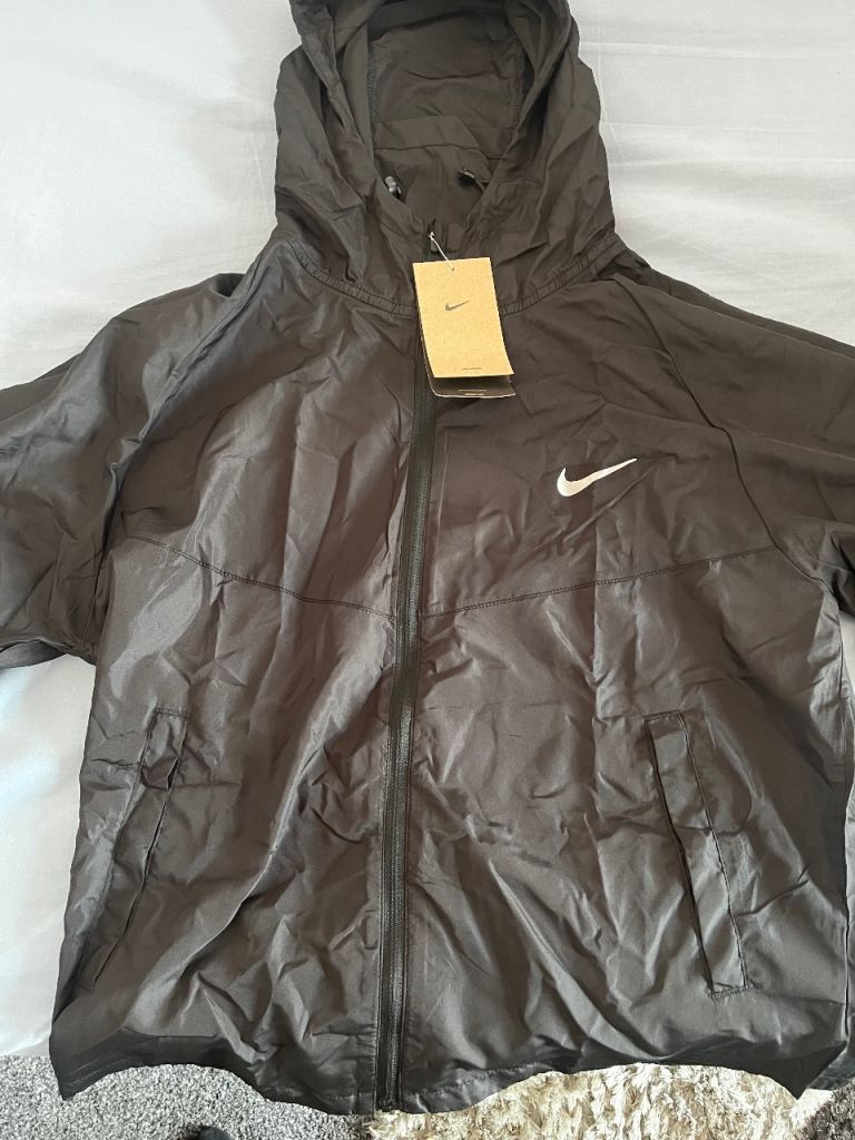New Nike Black Hooded Jacket – Size S