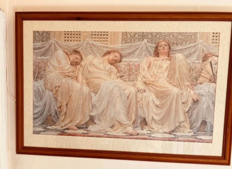 Large Classical Style Framed Print – Elegant Vintage Wall Art