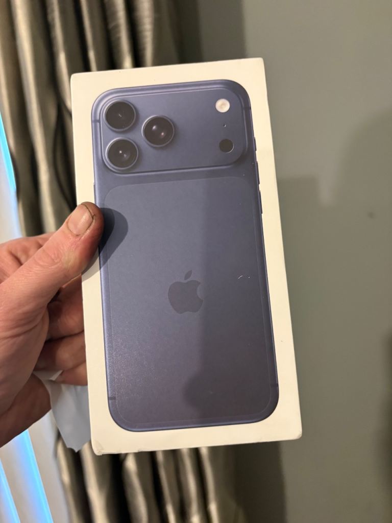iPhone 17 pro max 