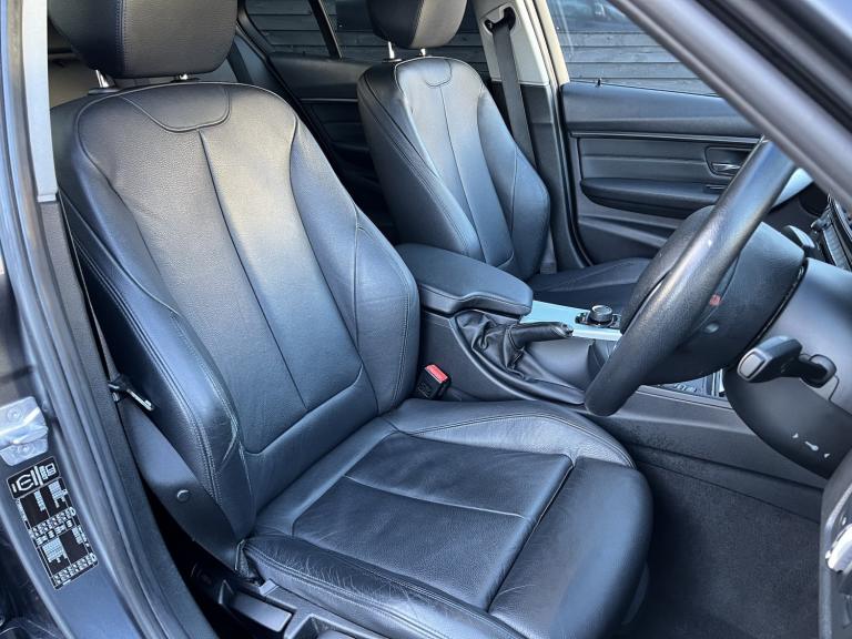 BMW 3 SERIES 2.0 320d Sport Saloon 2015