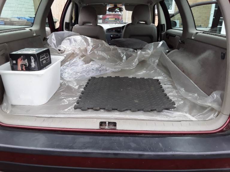 WANTED Citroen picasso or Ford mondeo estate or other large estate Must be low price 