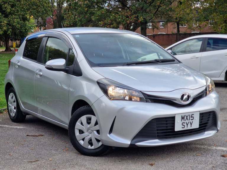 Toyota Vitz Petrol Automatic