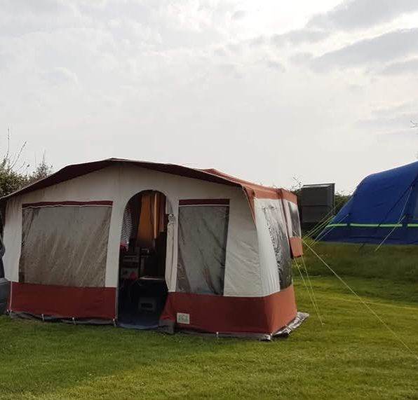 Trailer tent
