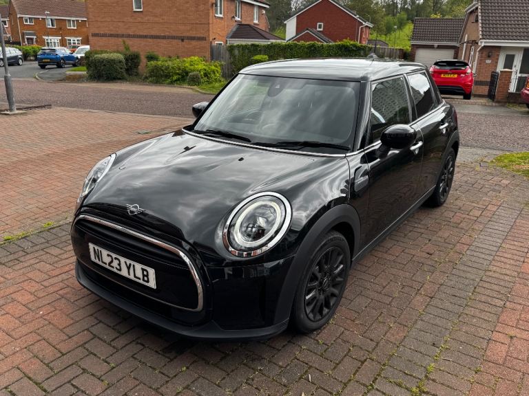 Mini, HATCHBACK, Hatchback, 2023, Semi-Auto, 1499 (cc), 5 doors